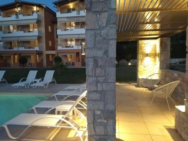 Aparthotel Alex House Zacharo Exterior foto