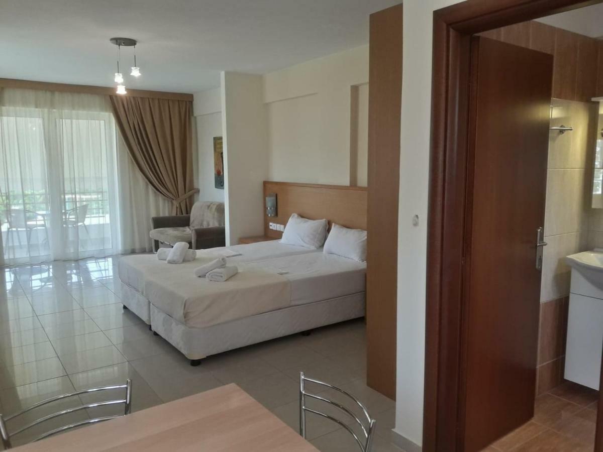 Aparthotel Alex House Zacharo Exterior foto